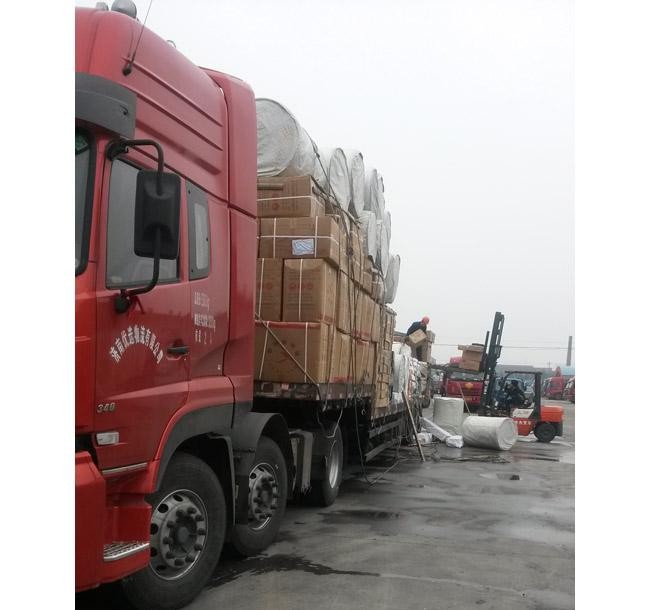 深圳到臨海那個(gè)物流最快門對(duì)門服務(wù)